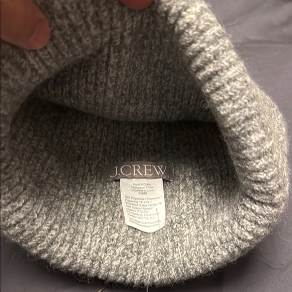 J.Crew Gray Marled Supersoft Yarn Beanie NWT - Picture 5 of 6